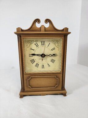 Vintage GE General Electric Wooden Mantel Clock, Roman Numerals, Model 8101
